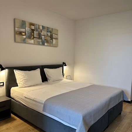 Crolivia Apartments Near Arena, Center Of Pula Exterior foto